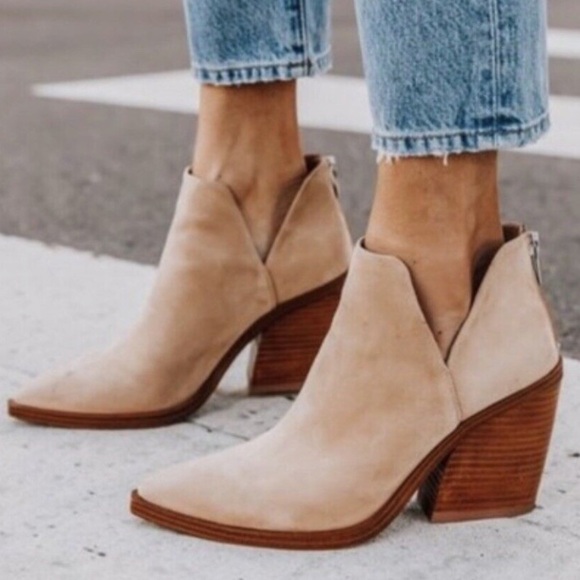 NWOT Vince Camuto ankle boots - Picture 12 of 12